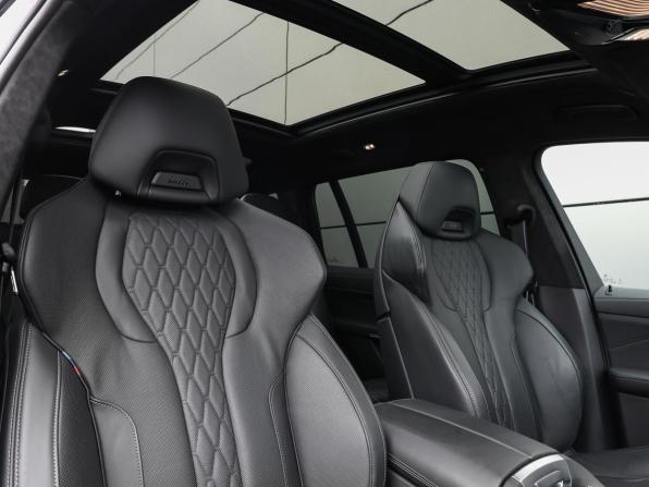 BMW X7 I (G07) Рестайлинг с пробегом 2023 года, цена 13 700 000 рублей, 36701 км, внедорожник, Автокод Объявления