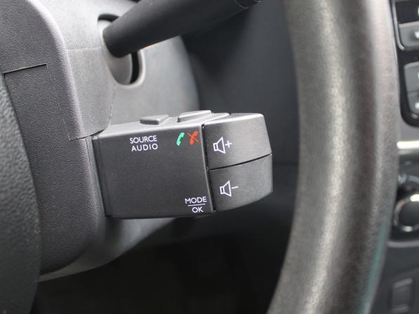 Renault Logan II Рестайлинг с пробегом 2021 года, цена 1 169 000 рублей, 95297 км, седан, Автокод Объявления