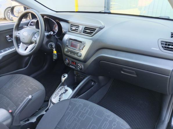 Kia Rio III с пробегом 2012 года, цена 930 000 рублей, 83563 км, хэтчбек, Автокод Объявления
