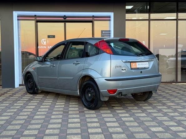 Ford Focus I Рестайлинг с пробегом 2004 года, цена 325 000 рублей, 228462 км, хэтчбек, Автокод Объявления