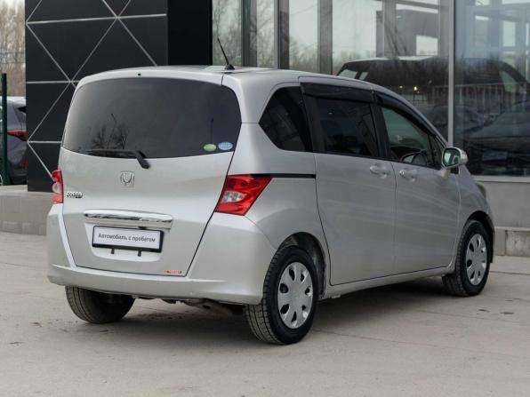 Honda Freed I с пробегом 2011 года, цена 955 000 рублей, 169700 км, компактвэн, Автокод Объявления