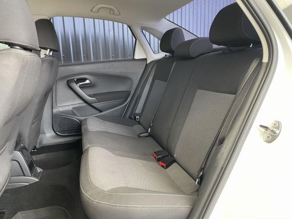 Volkswagen Polo V Рестайлинг с пробегом 2016 года, цена 1 177 000 рублей, 102847 км, седан, Автокод Объявления