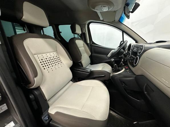 Citroen Berlingo II Рестайлинг 2 с пробегом 2016 года, цена 960 000 рублей, 298786 км, минивэн, Автокод Объявления