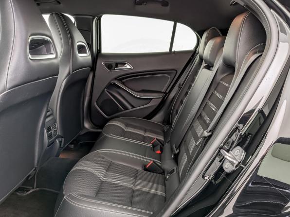 Mercedes-Benz GLA I (X156) Рестайлинг с пробегом 2019 года, цена 2 810 000 рублей, 90391 км, внедорожник, Автокод Объявления