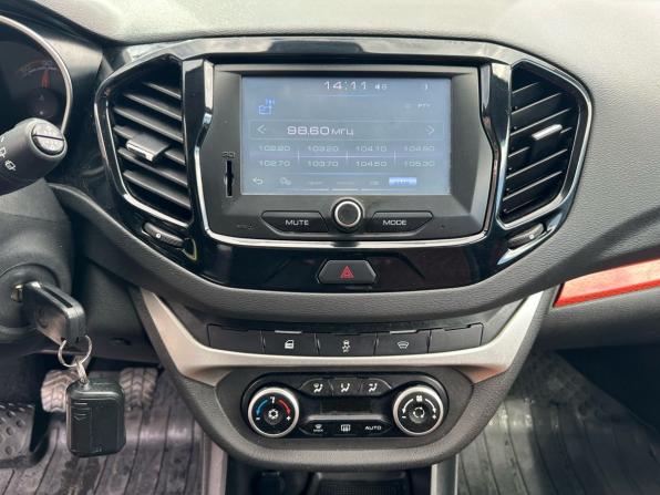 Lada (ВАЗ) Vesta I с пробегом 2018 года, цена 969 000 рублей, 155900 км, универсал, Автокод Объявления