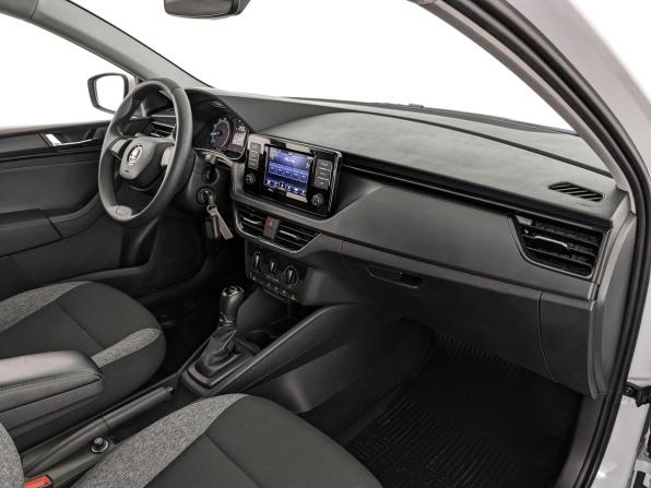 Skoda Rapid II с пробегом 2021 года, цена 1 360 000 рублей, 118485 км, лифтбек, Автокод Объявления