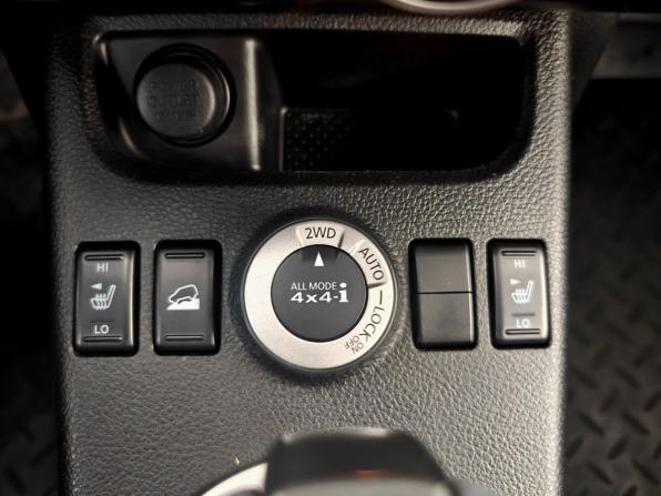 Nissan X-Trail II с пробегом 2010 года, цена 1 030 000 рублей, 243715 км, внедорожник, Автокод Объявления