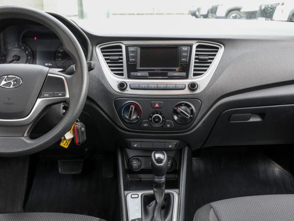 Hyundai Solaris II Рестайлинг с пробегом 2020 года, цена 1 798 000 рублей, 8011 км, седан, Автокод Объявления