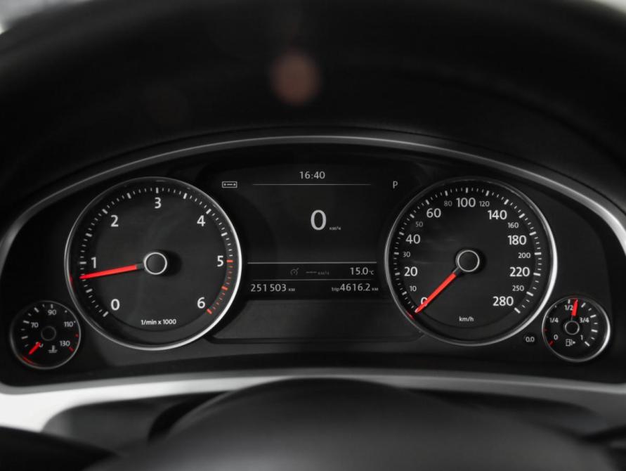 Volkswagen Touareg II Санкт-Петербург  - изображение 14