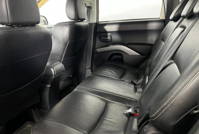Mitsubishi Outlander II с пробегом 2007 года, цена 635 000 рублей, 318879 км, внедорожник, Автокод Объявления