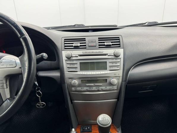 Toyota Camry VI (XV40) Рестайлинг с пробегом 2010 года, цена 1 037 000 рублей, 221611 км, седан, Автокод Объявления