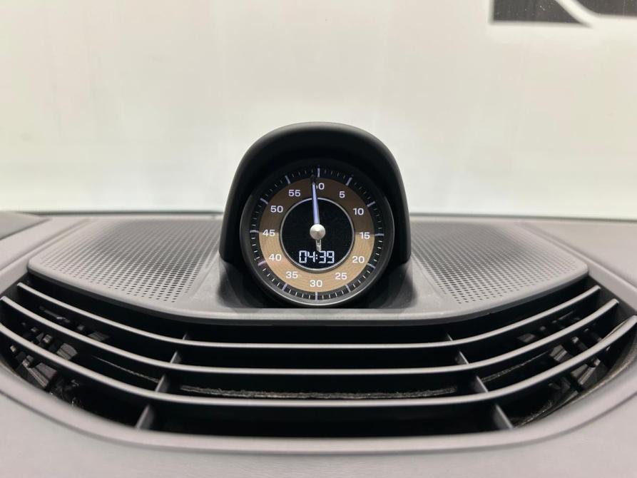 Porsche Taycan I Санкт-Петербург  - изображение 30