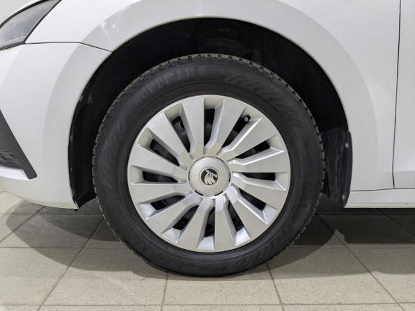 Skoda Octavia IV (A8) с пробегом 2021 года, цена 2 370 000 рублей, 75847 км, лифтбек, Автокод Объявления