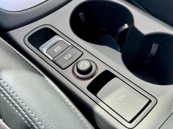 Audi Q3 I (8U) Рестайлинг с пробегом 2016 года, цена 1 847 000 рублей, 173062 км, внедорожник, Автокод Объявления