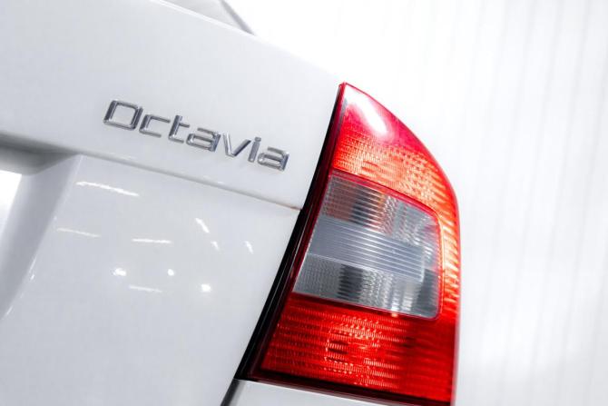 Skoda Octavia II (A5) Рестайлинг с пробегом 2013 года, цена 599 000 рублей, 233000 км, лифтбек, Автокод Объявления