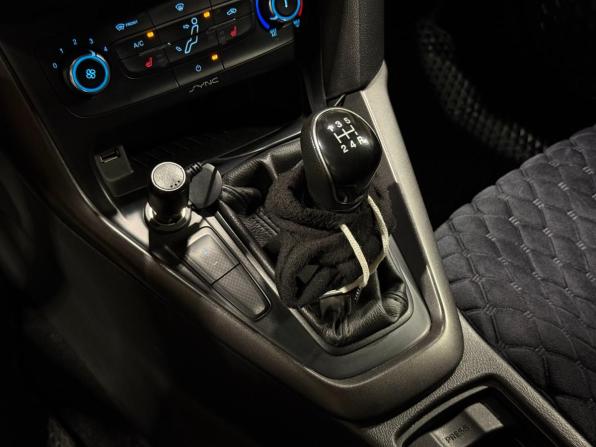 Ford Focus III Рестайлинг с пробегом 2016 года, цена 840 000 рублей, 235042 км, хэтчбек, Автокод Объявления