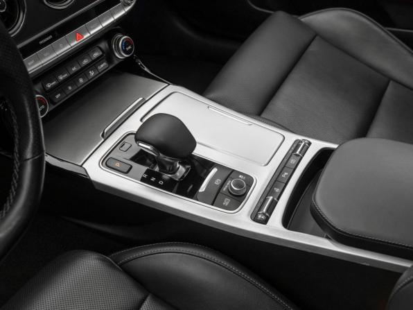Kia Stinger I Рестайлинг с пробегом 2021 года, цена 3 560 000 рублей, 67580 км, лифтбек, Автокод Объявления