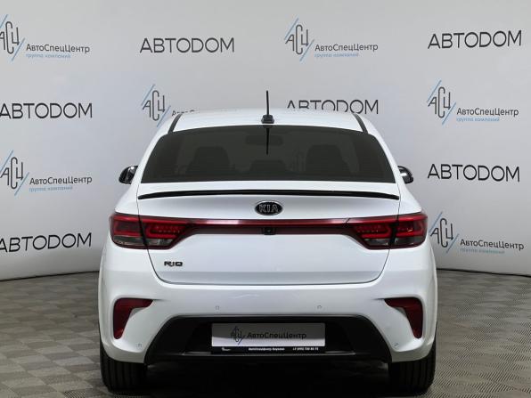 Kia Rio IV с пробегом 2018 года, цена 1 297 000 рублей, 133000 км, седан, Автокод Объявления