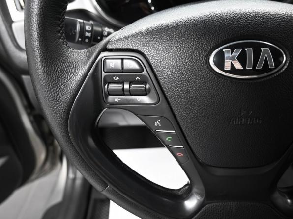 Kia Ceed II с пробегом 2015 года, цена 923 000 рублей, 187243 км, хэтчбек, Автокод Объявления