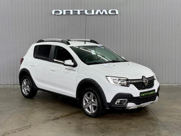 Renault Sandero II Рестайлинг с пробегом 2021 года, цена 1 397 000 рублей, 35814 км, хэтчбек, Автокод Объявления