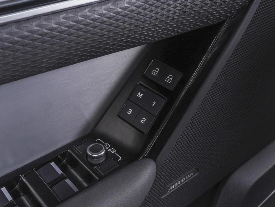 Land Rover Range Rover Velar I Ростов-на-Дону  - изображение 18