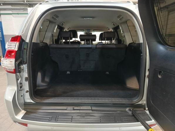 Toyota Land Cruiser Prado 150 Series Рестайлинг 1 с пробегом 2016 года, цена 3 399 000 рублей, 180000 км, внедорожник, Автокод Объявления