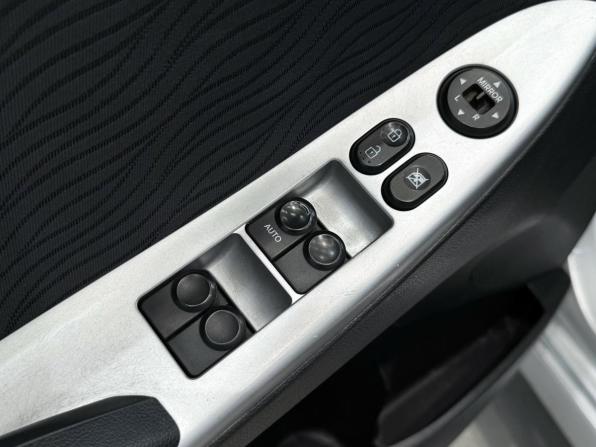 Hyundai Solaris I с пробегом 2012 года, цена 850 000 рублей, 182155 км, седан, Автокод Объявления