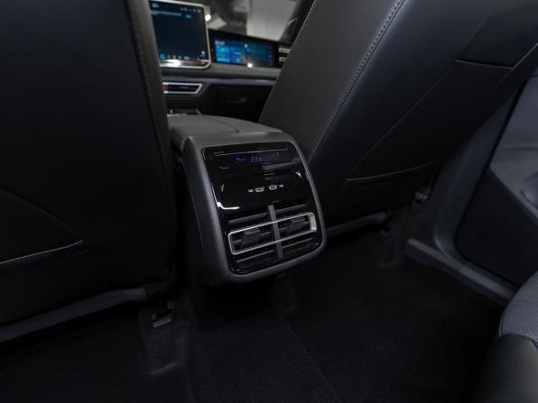 Volkswagen Tiguan III (China Market) с пробегом 2026 года, цена 4 790 000 рублей, 30 км, внедорожник, Автокод Объявления