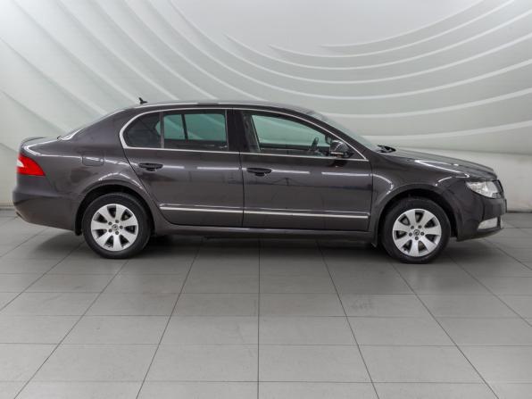 Skoda Superb II с пробегом 2010 года, цена 978 000 рублей, 184585 км, лифтбек, Автокод Объявления