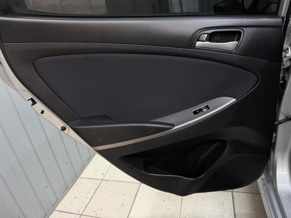 Hyundai Solaris I Рестайлинг с пробегом 2015 года, цена 858 000 рублей, 190344 км, седан, Автокод Объявления