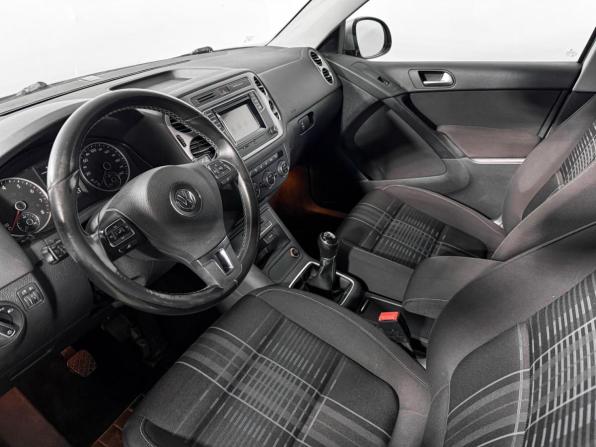 Volkswagen Tiguan I Рестайлинг с пробегом 2016 года, цена 899 000 рублей, 222412 км, внедорожник, Автокод Объявления