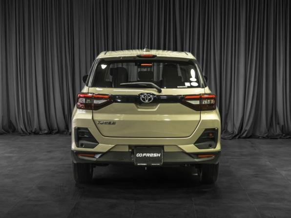 Toyota Raize I с пробегом 2020 года, цена 1 849 000 рублей, 54004 км, внедорожник, Автокод Объявления