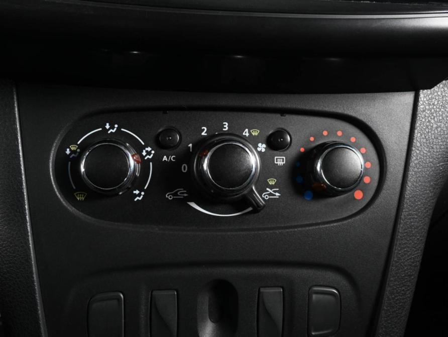 Renault Logan II Рестайлинг Ростов-на-Дону  - изображение 14