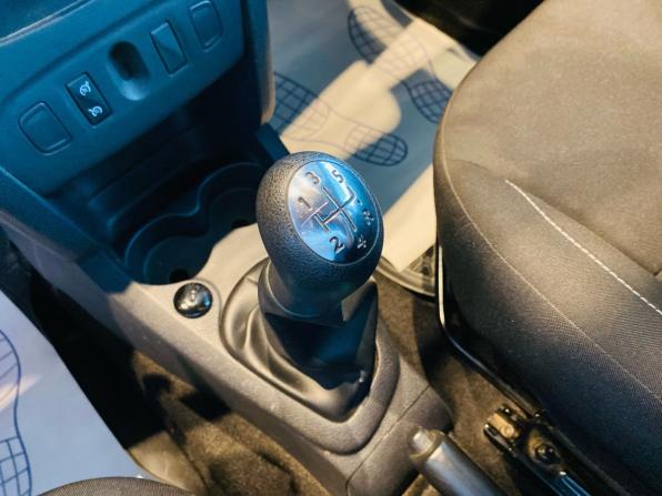 Renault Sandero II с пробегом 2017 года, цена 1 070 000 рублей, 62000 км, хэтчбек, Автокод Объявления