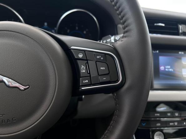 Jaguar XF II с пробегом 2017 года, цена 2 230 000 рублей, 95194 км, седан, Автокод Объявления