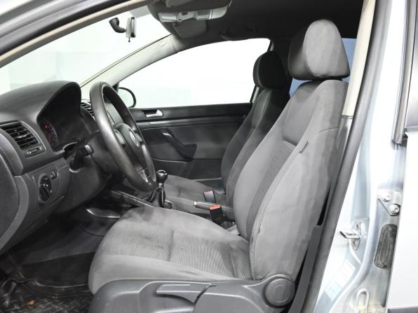 Volkswagen Golf V с пробегом 2008 года, цена 390 000 рублей, 394870 км, хэтчбек, Автокод Объявления