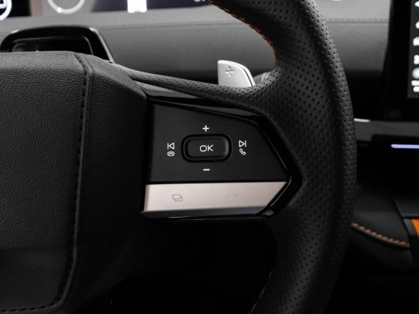 Changan UNI-V I с пробегом 2024 года, цена 2 579 000 рублей, 9675 км, лифтбек, Автокод Объявления