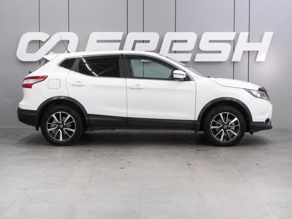 Nissan Qashqai II с пробегом 2015 года, цена 1 269 000 рублей, 208616 км, внедорожник, Автокод Объявления
