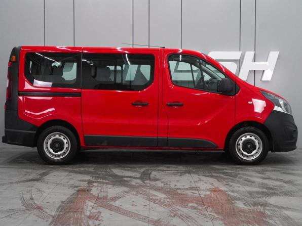 Opel Vivaro B с пробегом 2015 года, цена 1 939 000 рублей, 243391 км, минивэн, Автокод Объявления