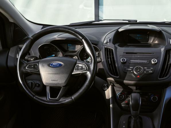 Ford Kuga II Рестайлинг с пробегом 2017 года, цена 1 669 000 рублей, 174756 км, внедорожник, Автокод Объявления