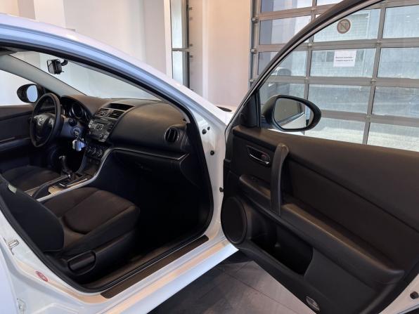 Mazda 6 II (GH) Рестайлинг с пробегом 2012 года, цена 690 000 рублей, 273304 км, седан, Автокод Объявления