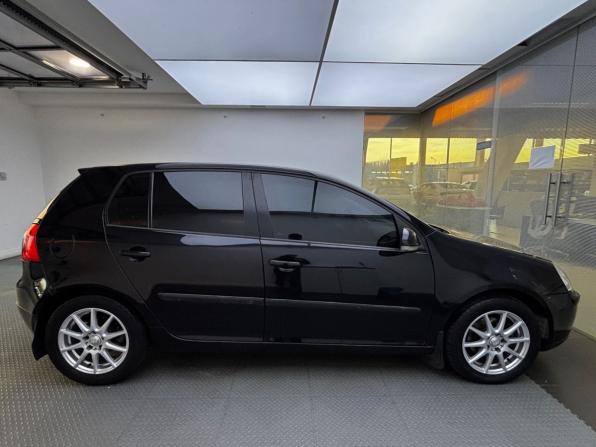 Volkswagen Golf V с пробегом 2004 года, цена 399 000 рублей, 282152 км, хэтчбек, Автокод Объявления