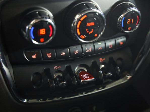 Mini Clubman II Рестайлинг с пробегом 2020 года, цена 2 099 000 рублей, 133886 км, универсал, Автокод Объявления