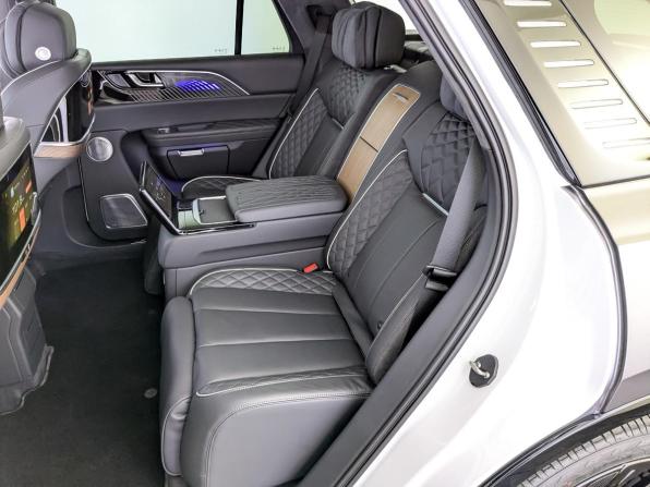 Hongqi E-HS9 с пробегом 2023 года, цена 4 990 000 рублей, 22395 км, внедорожник, Автокод Объявления