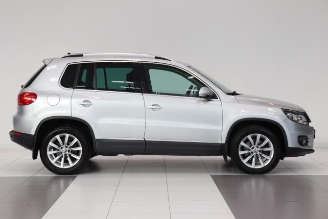 Volkswagen Tiguan I Рестайлинг с пробегом 2012 года, цена 1 357 000 рублей, 160000 км, внедорожник, Автокод Объявления