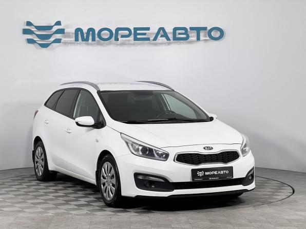 Kia Ceed II Рестайлинг с пробегом 2017 года, цена 1 590 000 рублей, 159000 км, универсал, Автокод Объявления