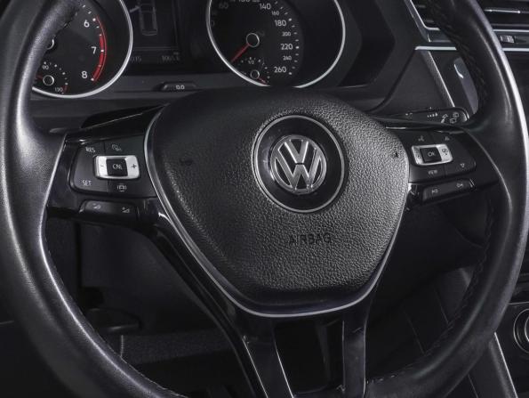 Volkswagen Tiguan II с пробегом 2019 года, цена 2 420 000 рублей, 64015 км, внедорожник, Автокод Объявления