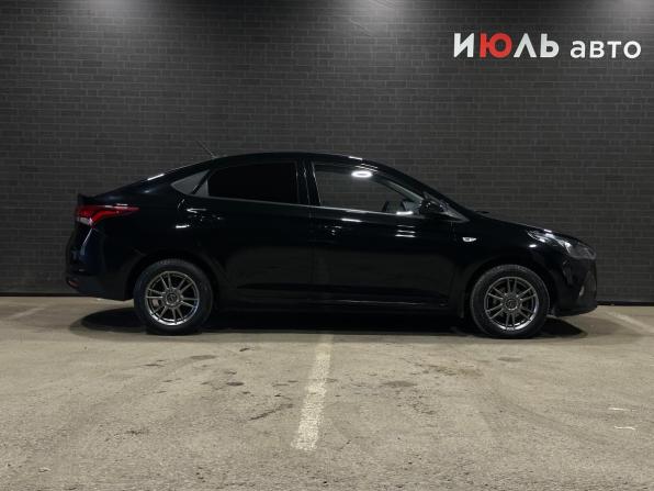 Hyundai Solaris II с пробегом 2020 года, цена 1 651 000 рублей, 66575 км, седан, Автокод Объявления
