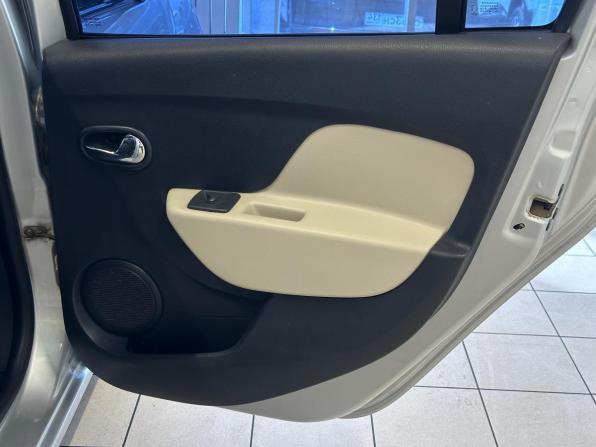 Renault Logan II с пробегом 2014 года, цена 749 000 рублей, 121000 км, седан, Автокод Объявления