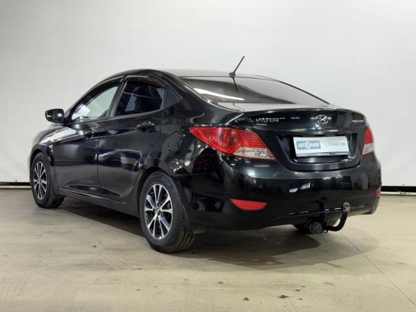 Hyundai Solaris I с пробегом 2013 года, цена 699 000 рублей, 165597 км, седан, Автокод Объявления